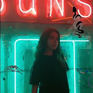 Meet your Posher, Caitlin